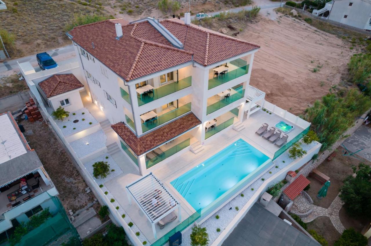 Apartvilla Pag Pag Town Buitenkant foto